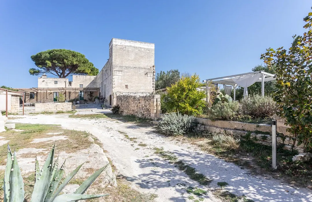 Masseria Torre Sant'Andrea (Antica Masseria Malapezza)-1